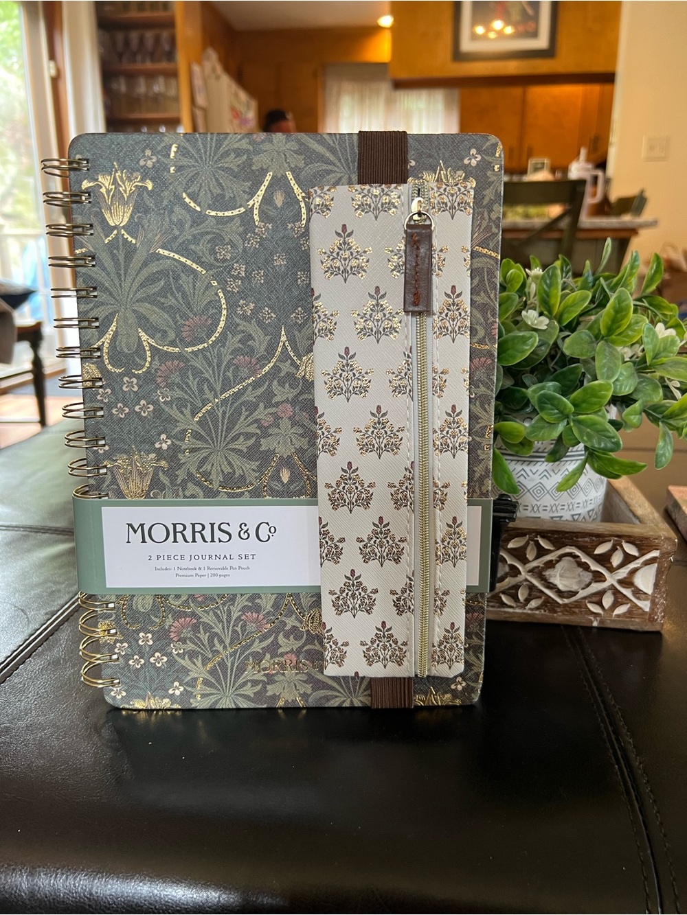 William Morris & Co NWT Woodland Weeds Floral 2 Piece Journal Set